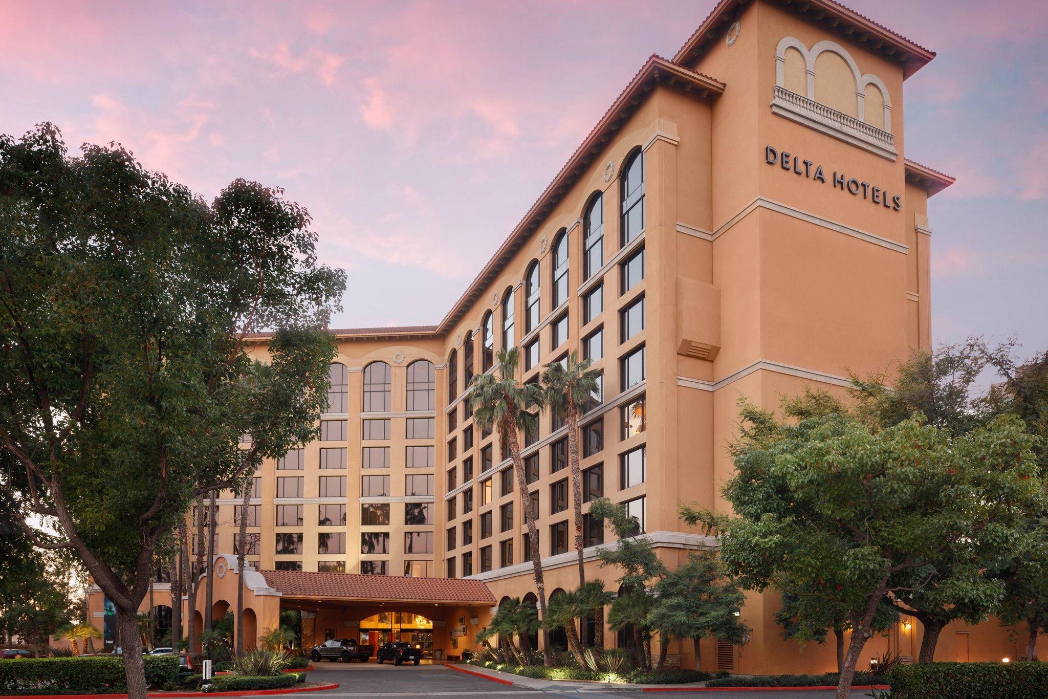 Delta Hotels By Marriott Anaheim Garden Grove Εξωτερικό φωτογραφία