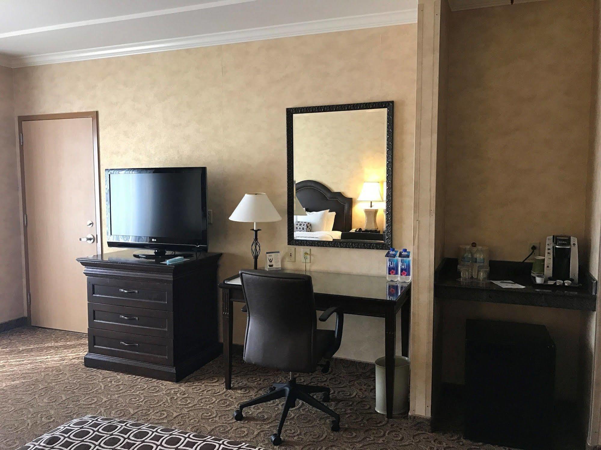 Delta Hotels By Marriott Anaheim Garden Grove Εξωτερικό φωτογραφία